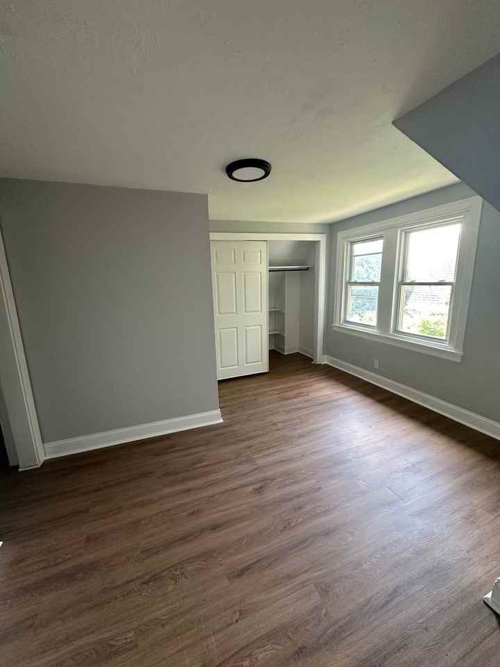 24 Owen Ave #3 - Photo 7 of 9
