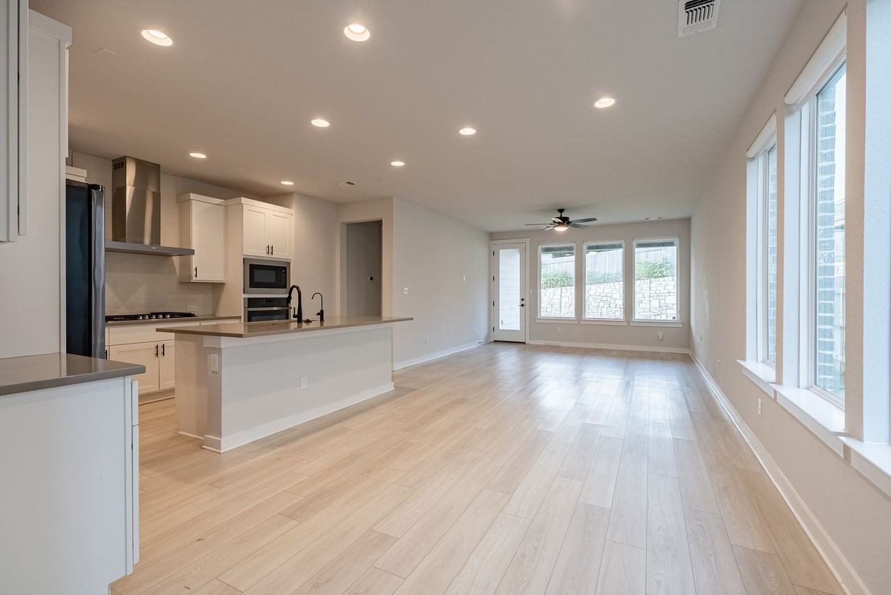 6413 Night Chinook Dr - Photo 4 of 21