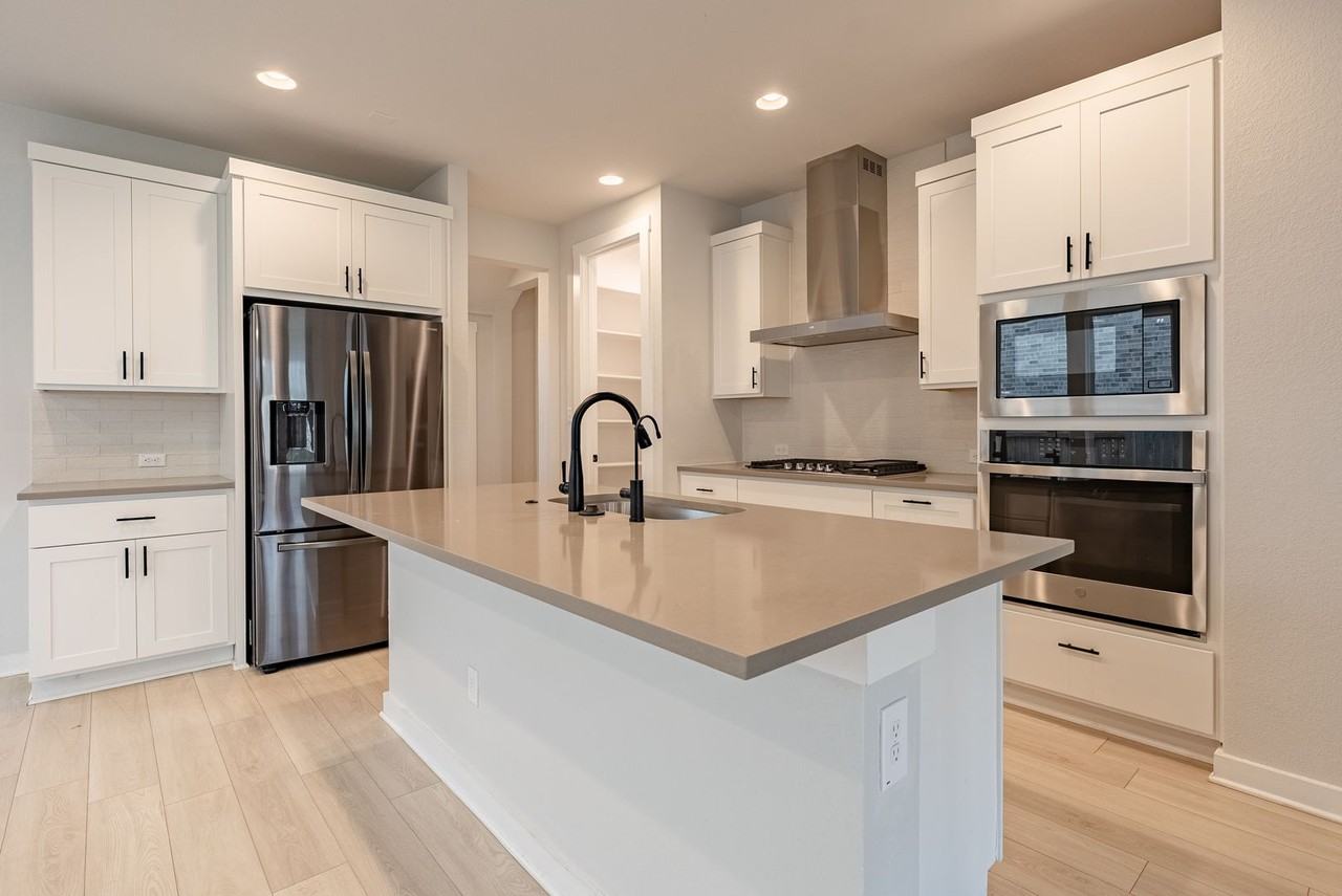 6413 Night Chinook Dr - Photo 5 of 21