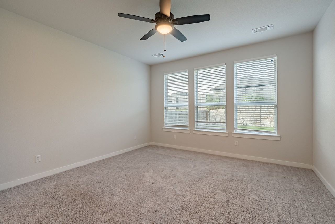 6413 Night Chinook Dr - Photo 7 of 21