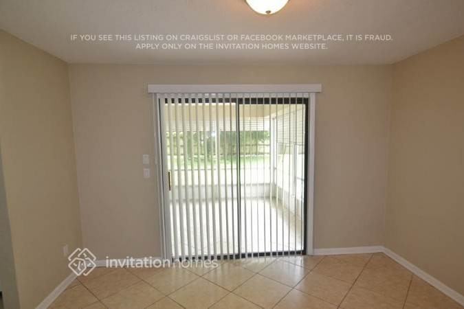 885 Rayston St - Photo 5 of 12