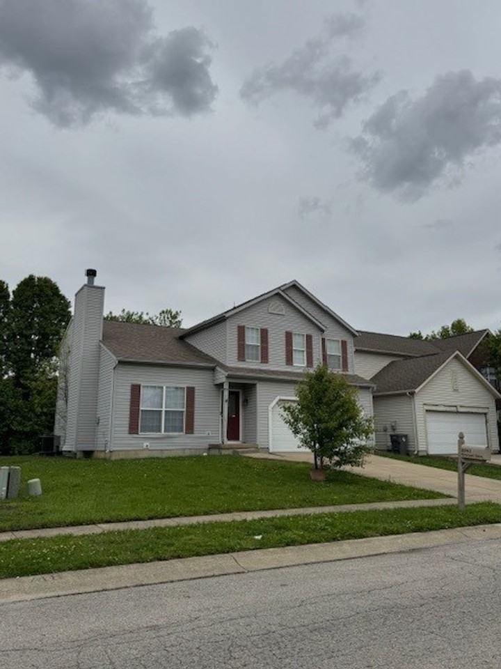 3240 Crestwell Dr - Photo 2 of 2