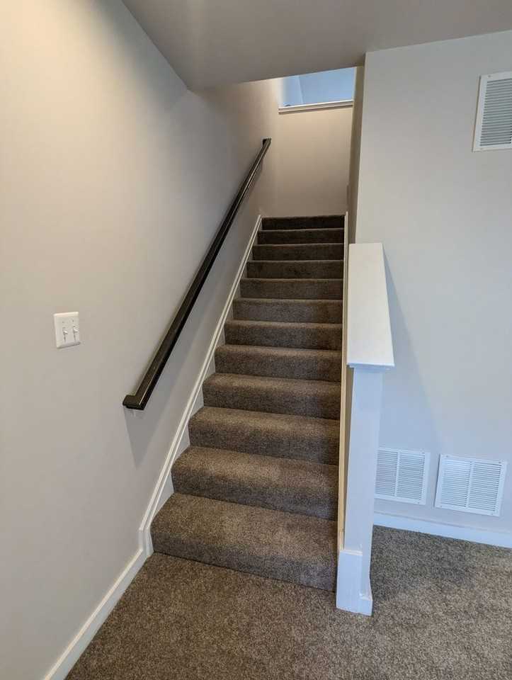 1129 Lawler Dr - Photo 6 of 45