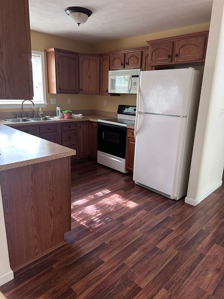 202 Amblewood Way - Photo 5 of 8