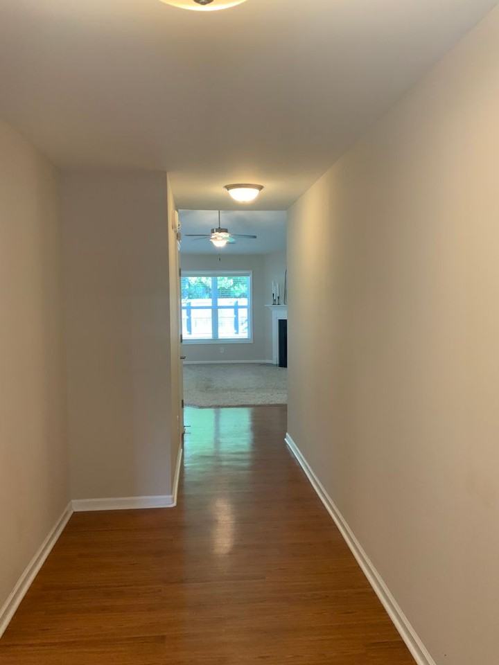 306 Station House Rd - Photo 4 of 17