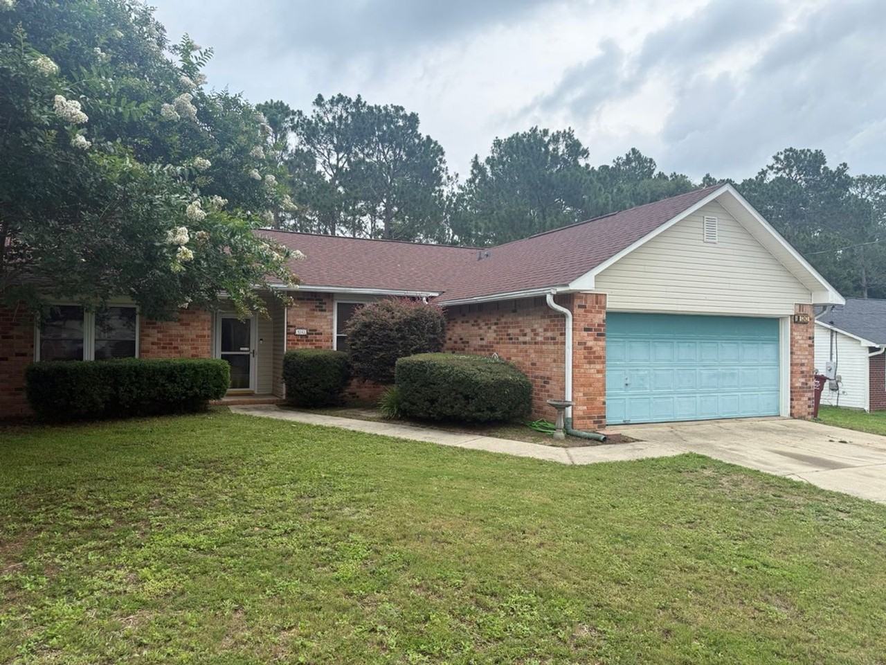 1243 Jefferyscot Dr - Photo 2 of 23