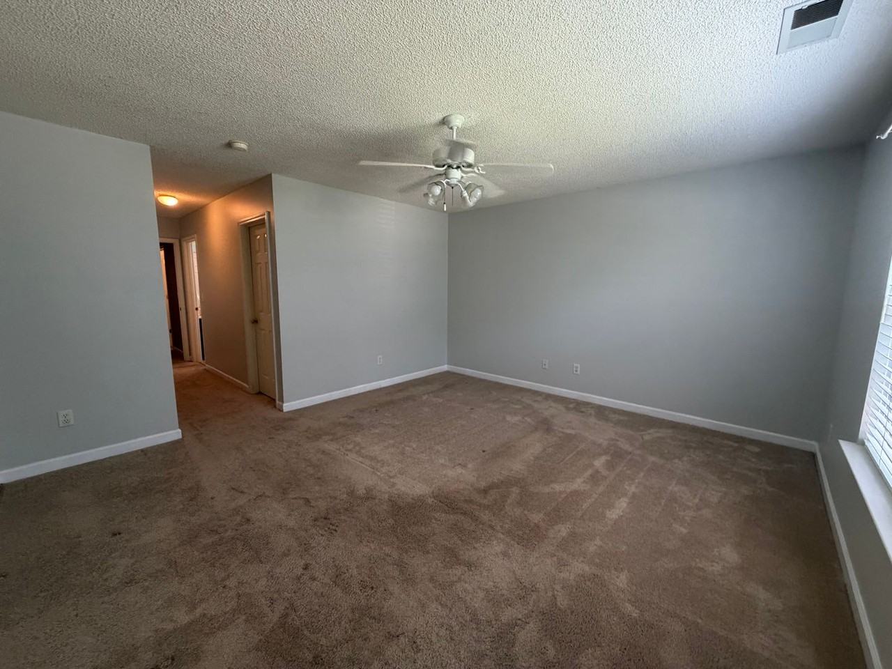 2236 Mancke Dr - Photo 7 of 14