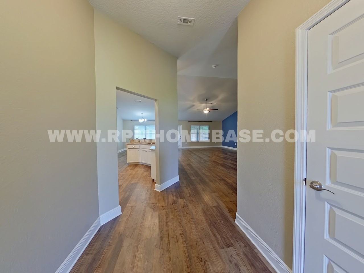 5820 Crestlake Dr - Photo 2 of 25