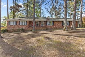 featured image of 2125 Forest Hills Dr