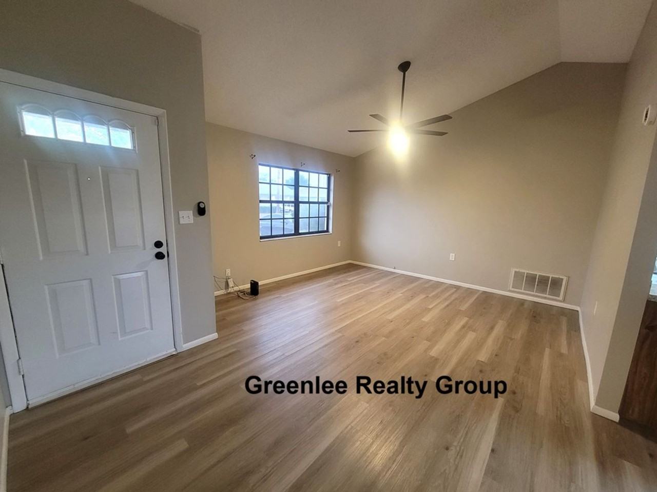1305 Calamondin Dr - Photo 2 of 19