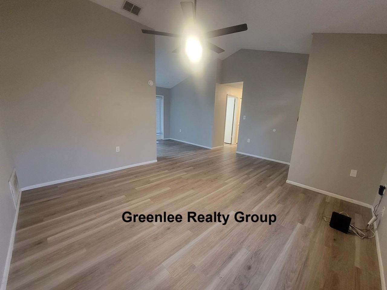 1305 Calamondin Dr - Photo 4 of 19