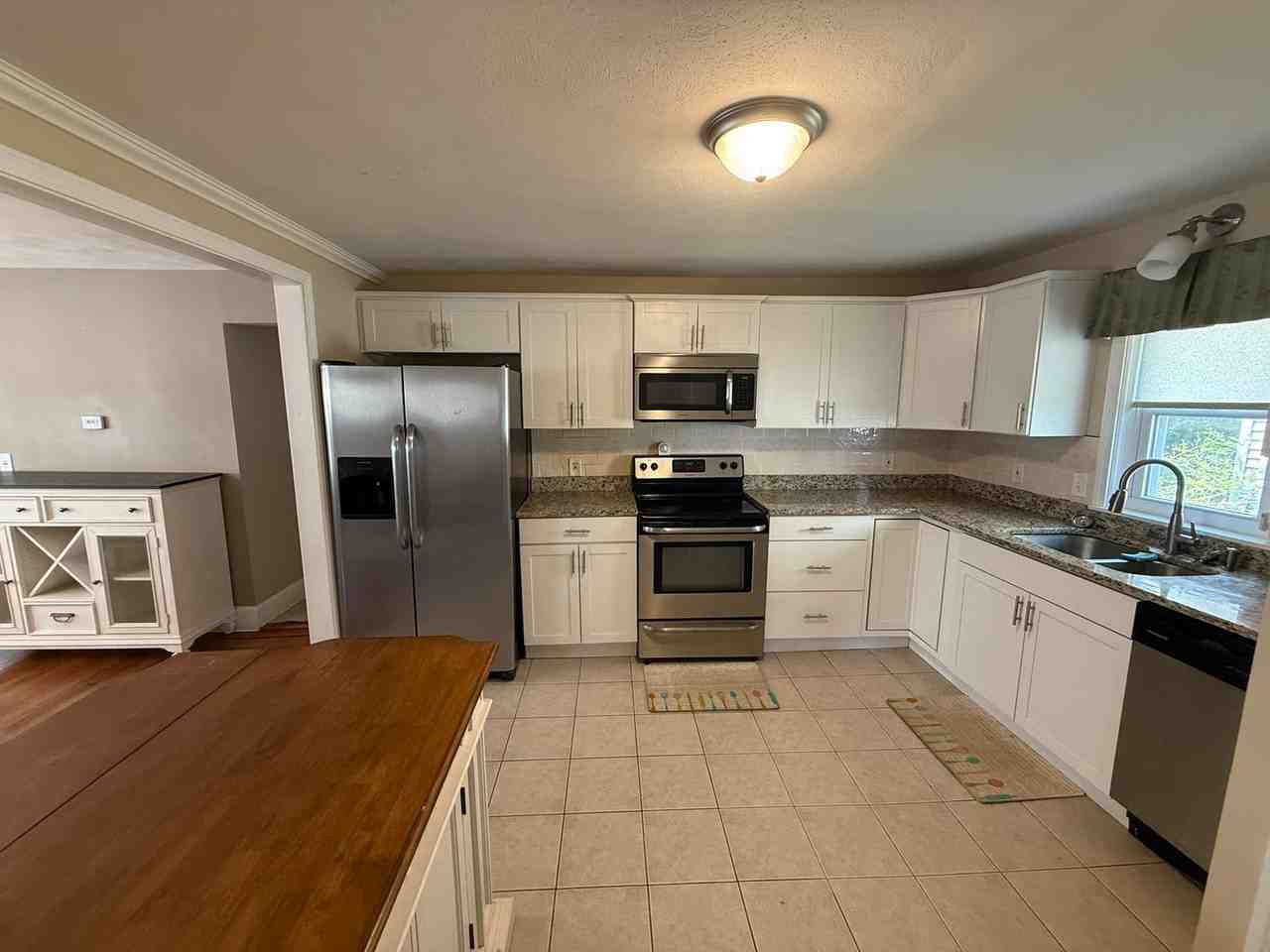 503 Commonwealth Ave - Photo 3 of 24