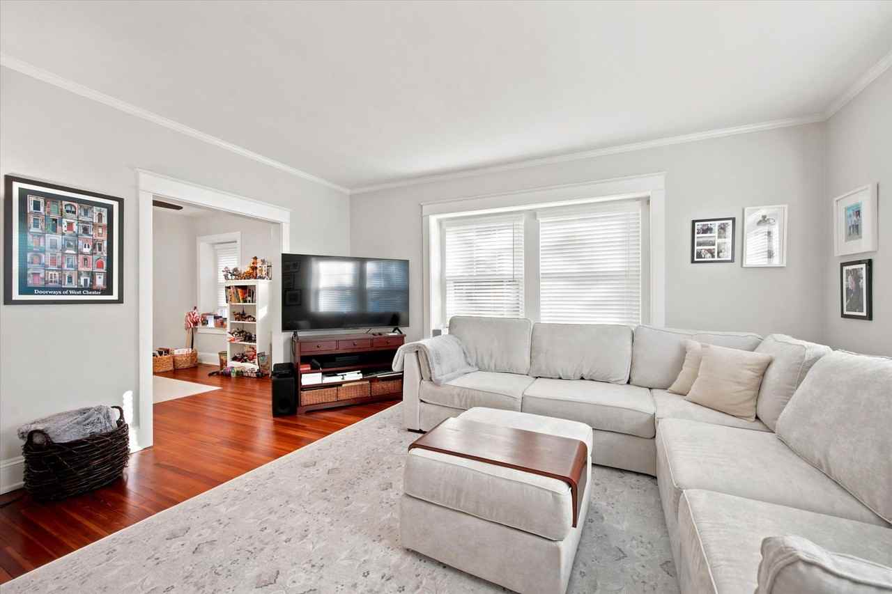 124 Price St - Photo 4 of 29
