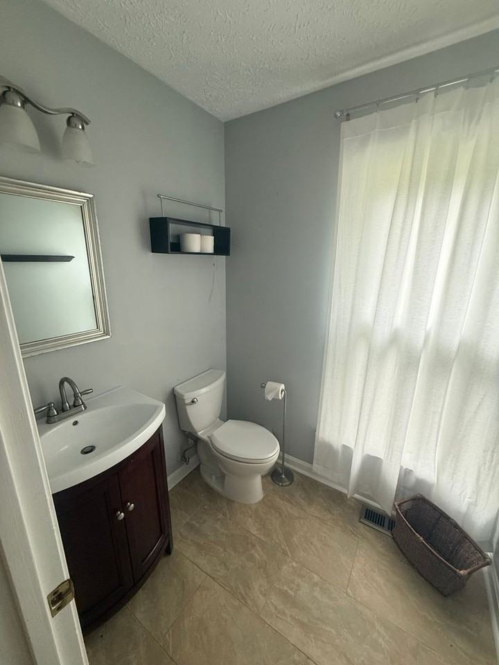 127 Pilgrim Cv - Photo 3 of 50