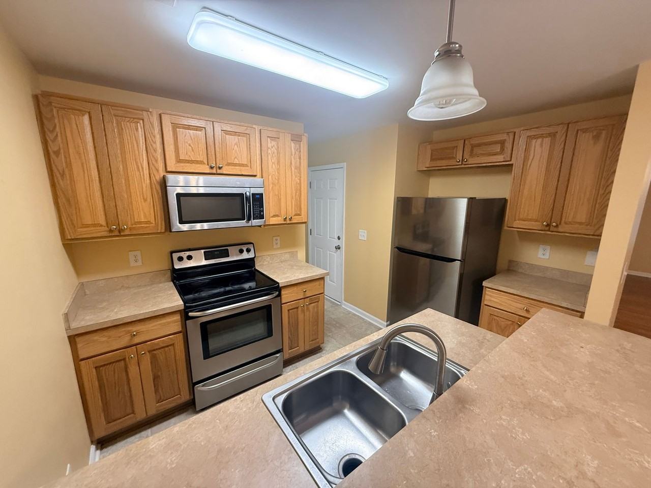 6234 Thompson Brook Ln - Photo 6 of 24