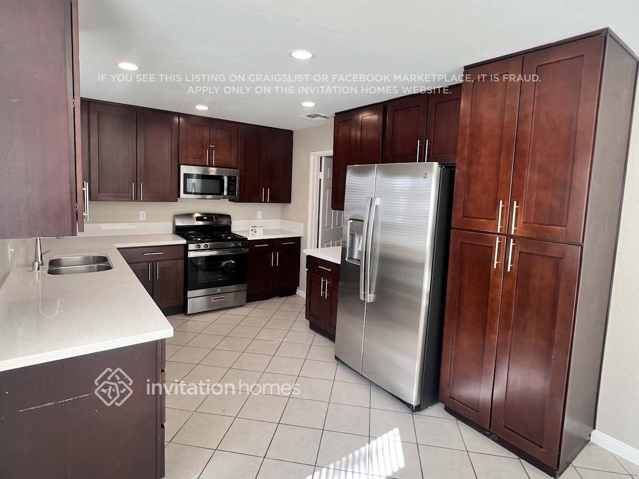 2308 Lone Pine St - Photo 6 of 14