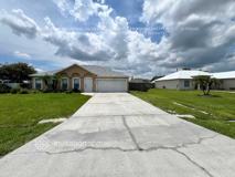 420 Nw Byron St - Photo 1 of 1