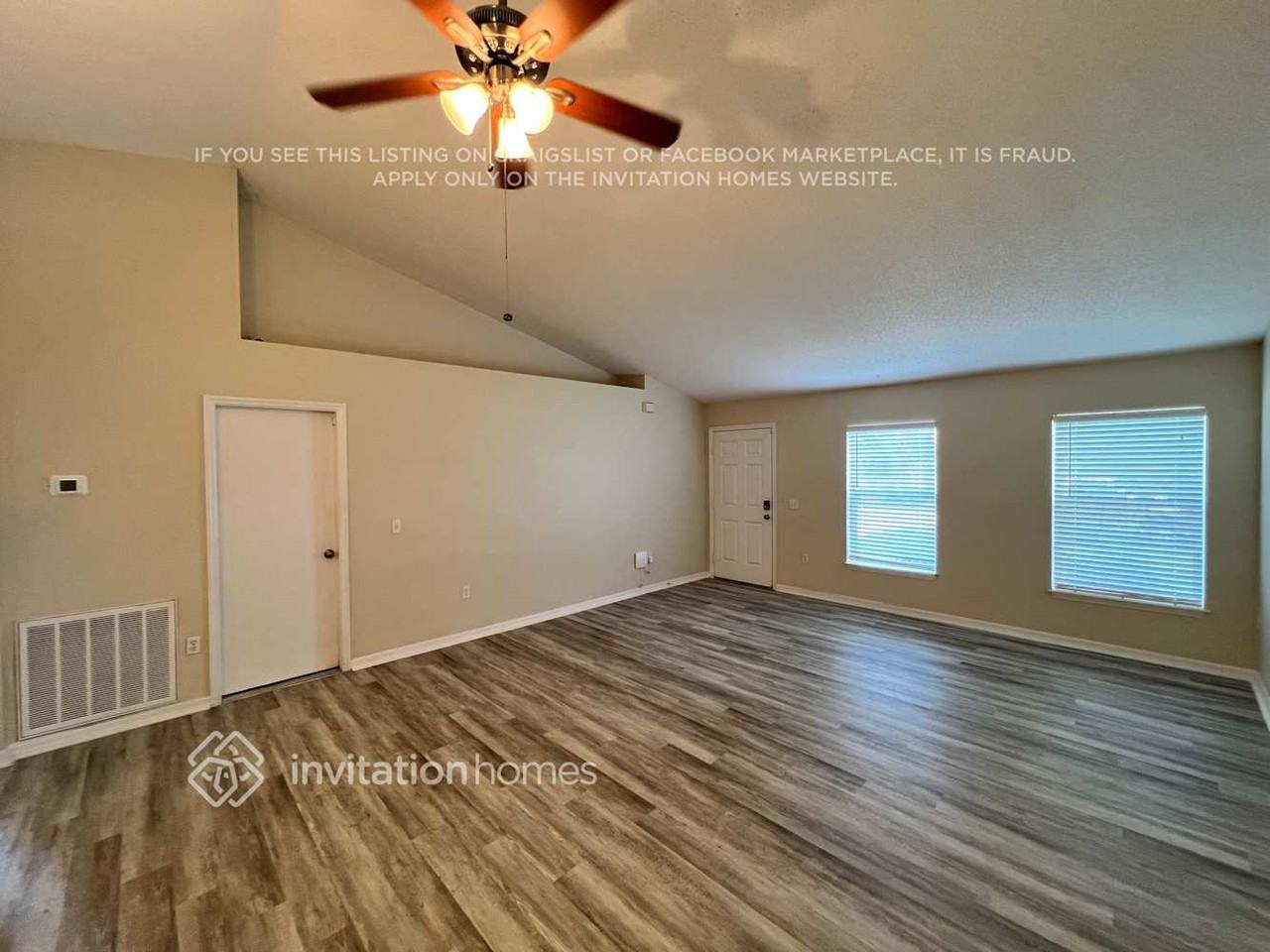 420 Nw Byron St - Photo 4 of 26