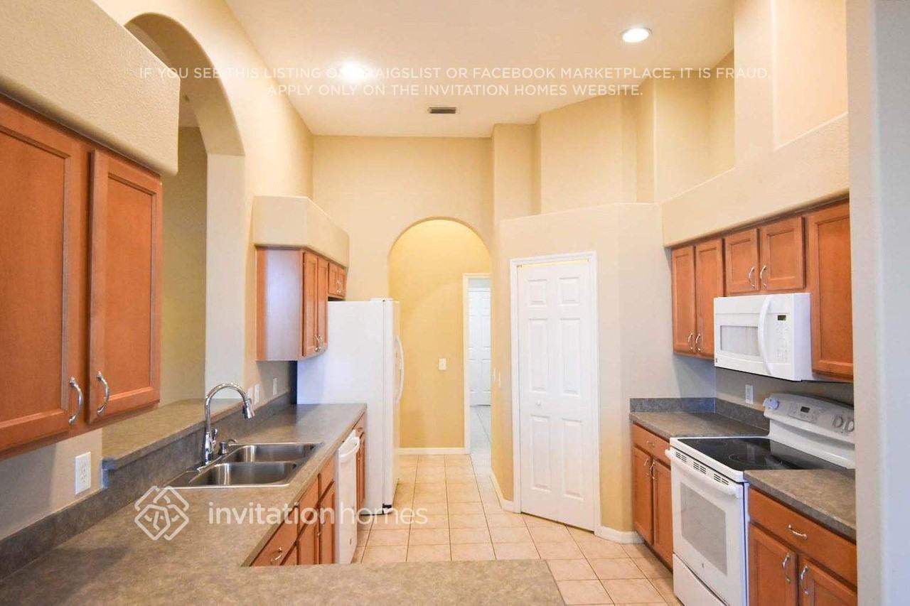 1631 Regal Mist Loop - Photo 4 of 14
