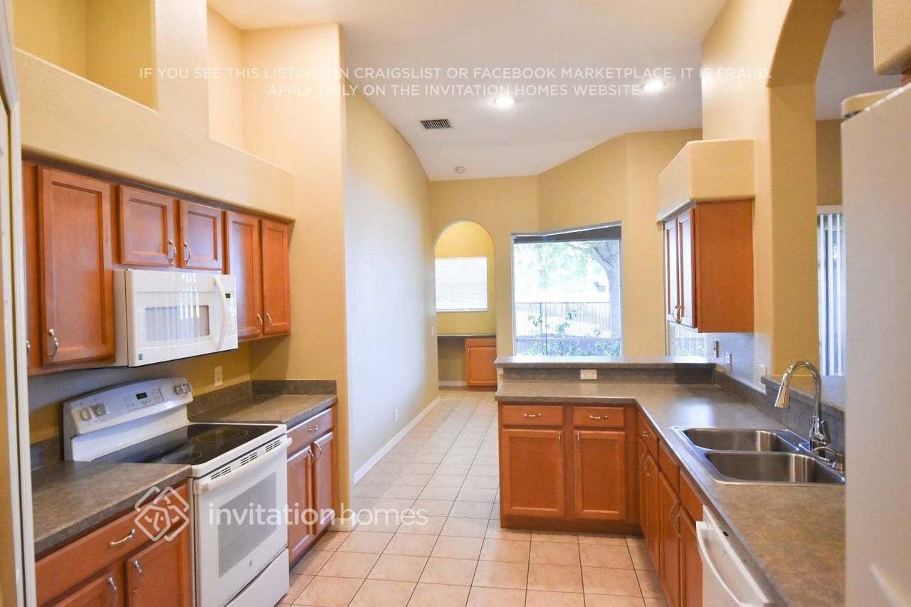 1631 Regal Mist Loop - Photo 5 of 14