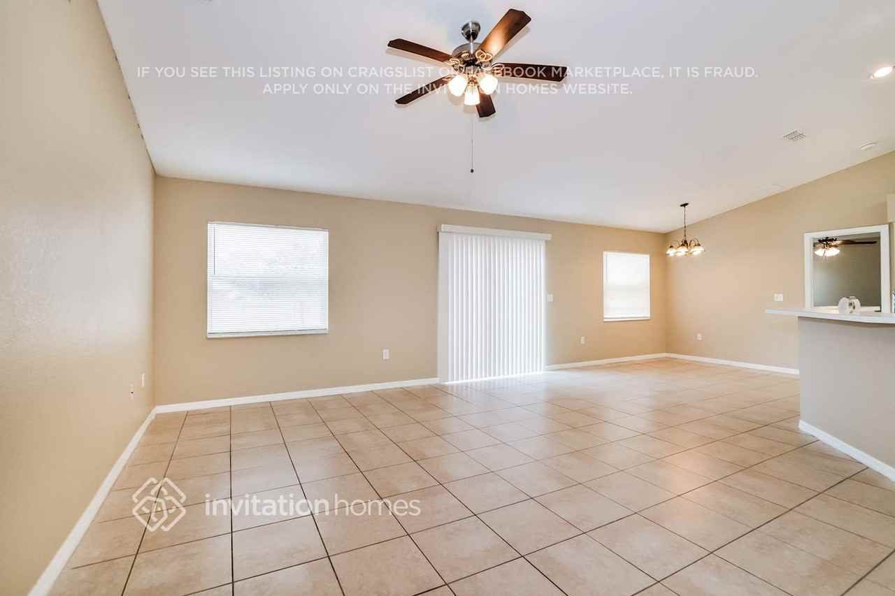 838 Summer Glen Dr - Photo 3 of 16