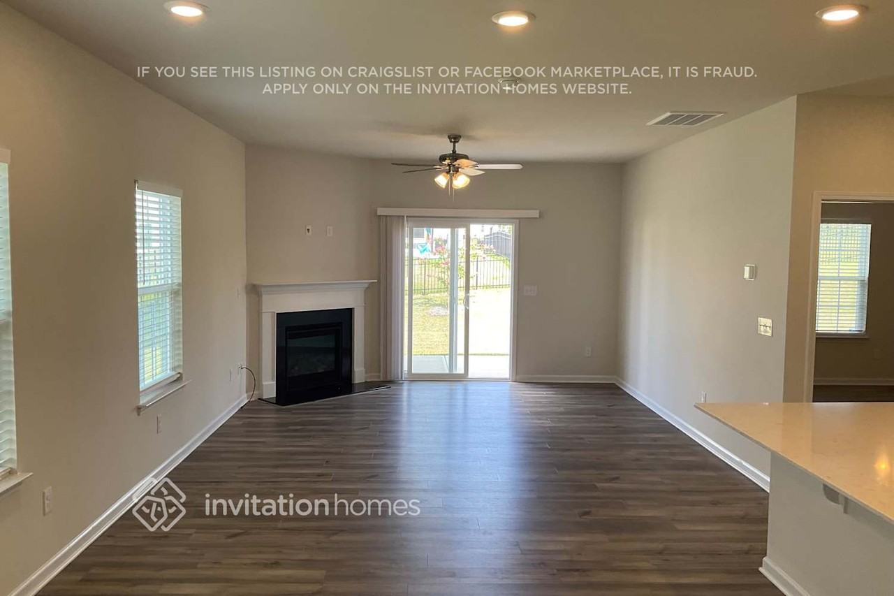 113 Watrous Way - Photo 7 of 21