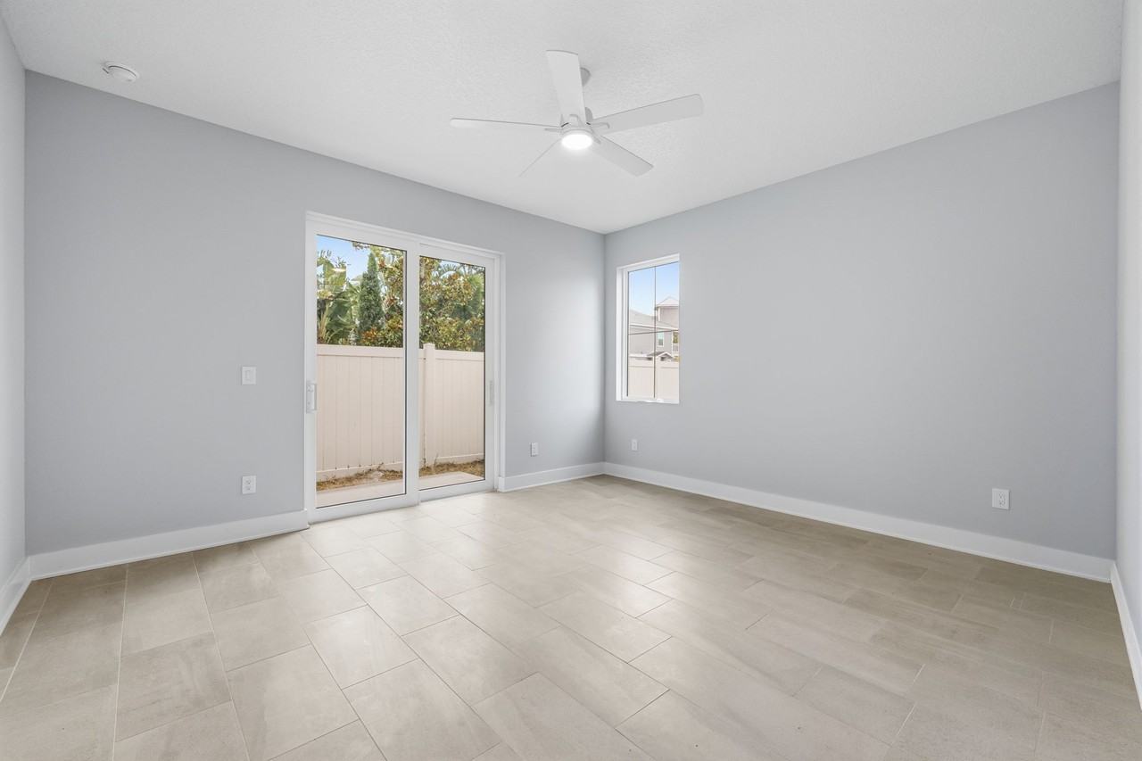 4208 W Carmen St - Photo 4 of 37