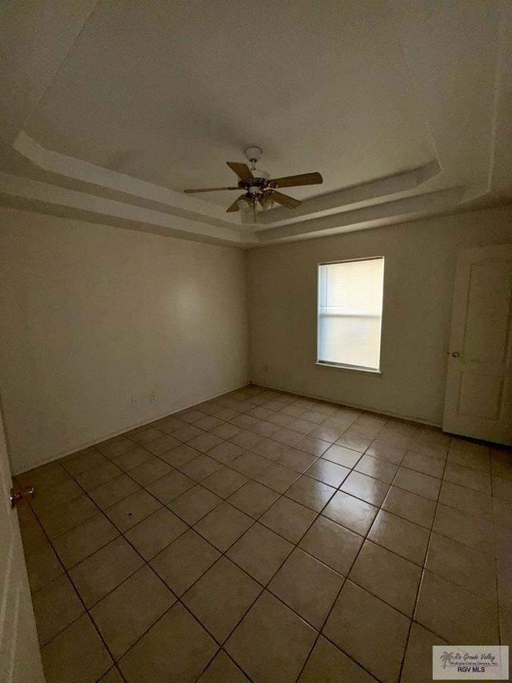 729 Sonesta Dr Apt B - Photo 7 of 13