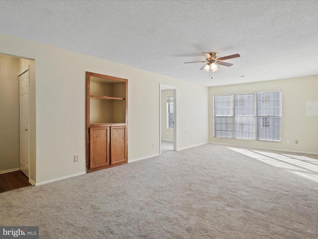 1108 Huntmaster Ter Ne ##202 - Photo 5 of 22