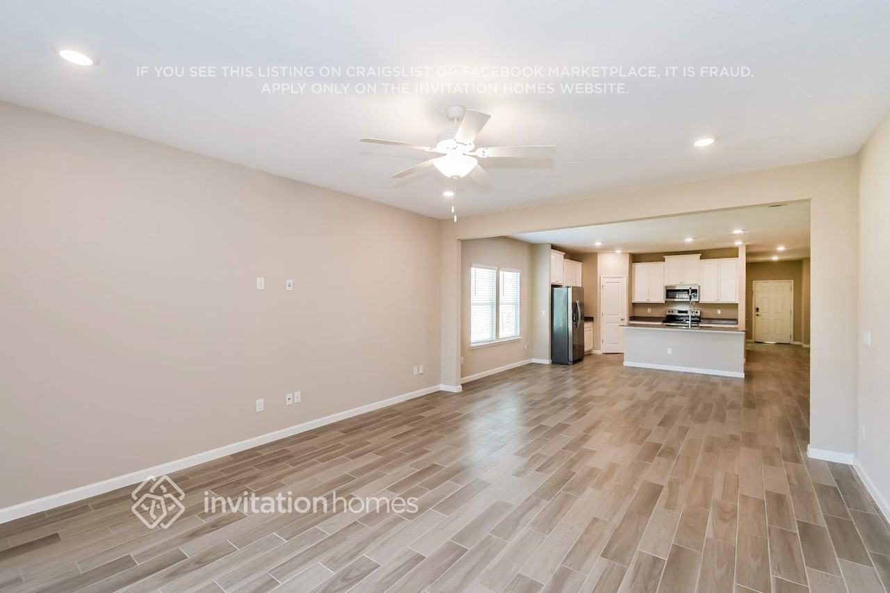11393 Oyster Creek Rd - Photo 3 of 22
