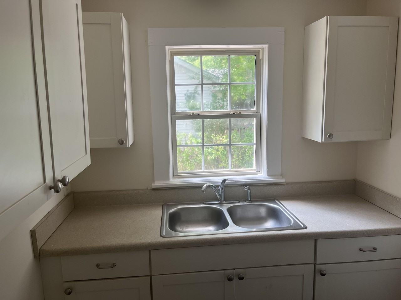 708 East Street #A - Photo 6 of 13