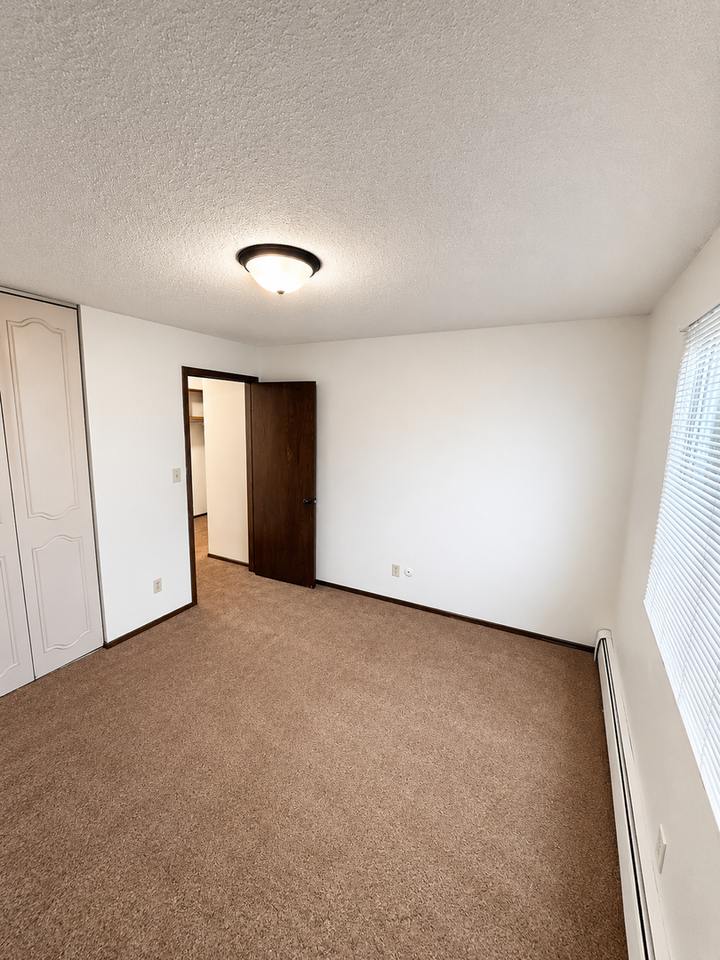1 & 2 Bedroom Apartments | Greater Eastside Saint Paul | Pet Friendly | Move - Photo 3 of 8