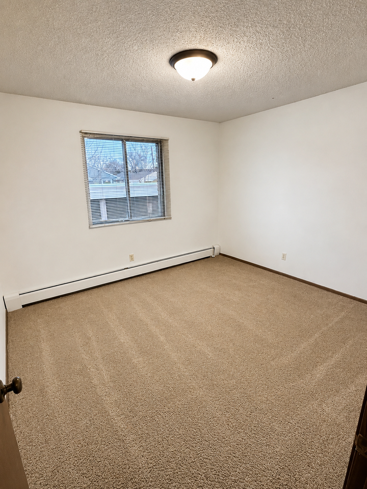 1 & 2 Bedroom Apartments | Greater Eastside Saint Paul | Pet Friendly | Move - Photo 6 of 8