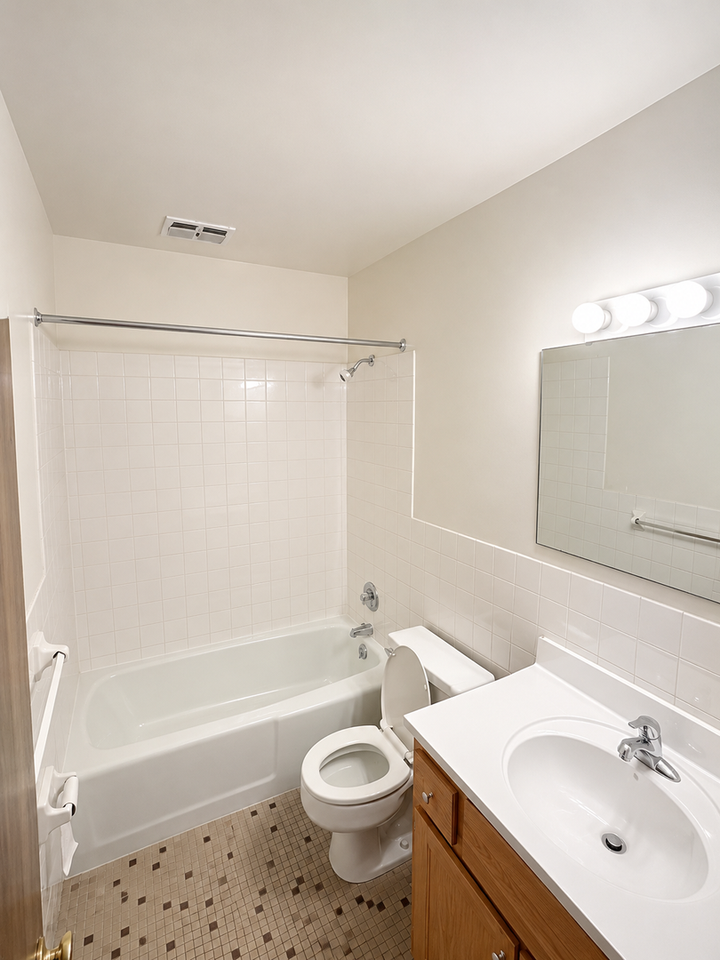 1 & 2 Bedroom Apartments | Greater Eastside Saint Paul | Pet Friendly | Move - Photo 7 of 8
