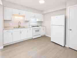 featured image of 811 Greenwood Ct