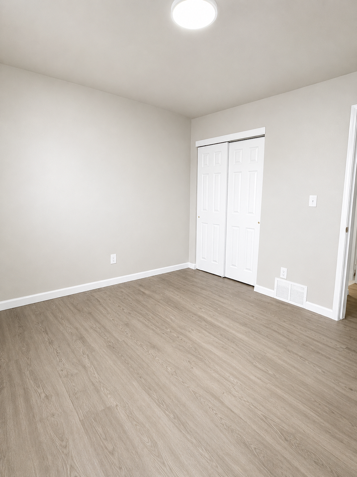 Captains Cove Apartments - Photo 3 of 9
