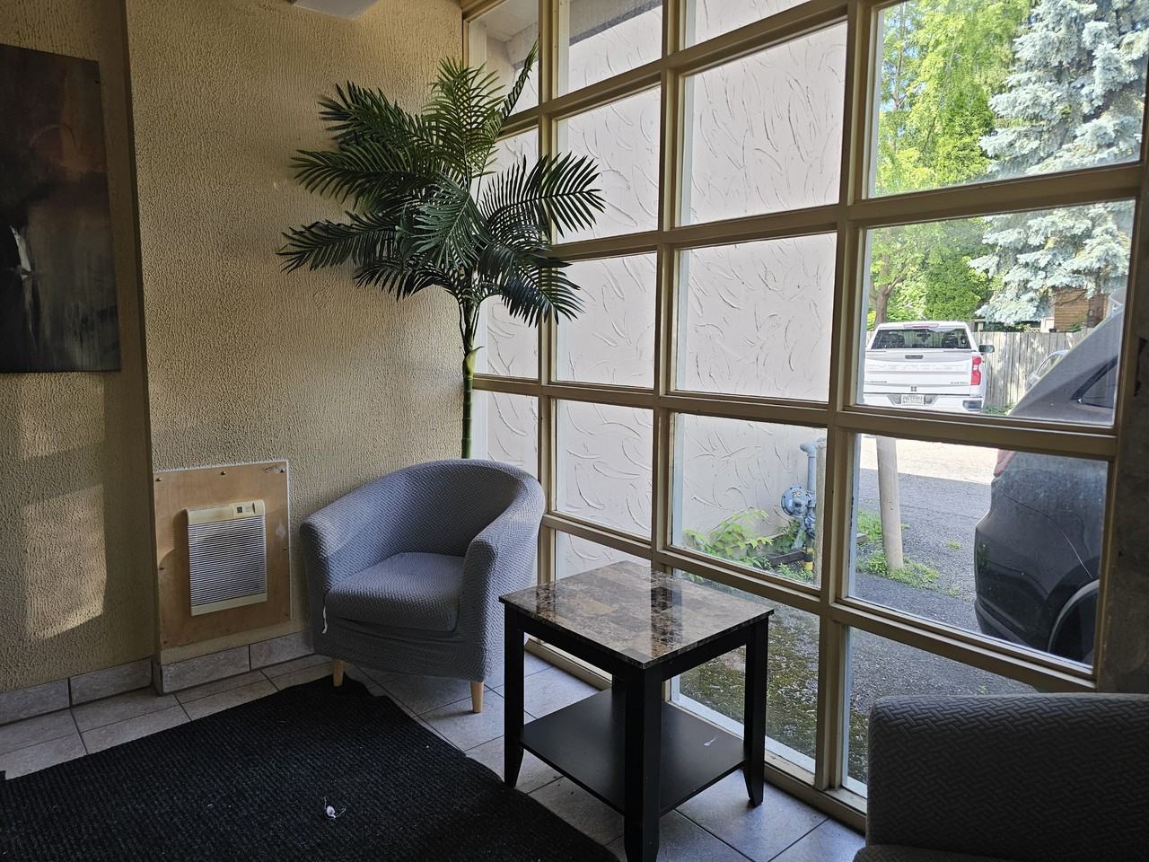358 Queenston Street - Photo 3 of 3