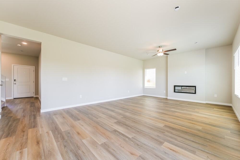 2140 Christina St - Photo 4 of 17