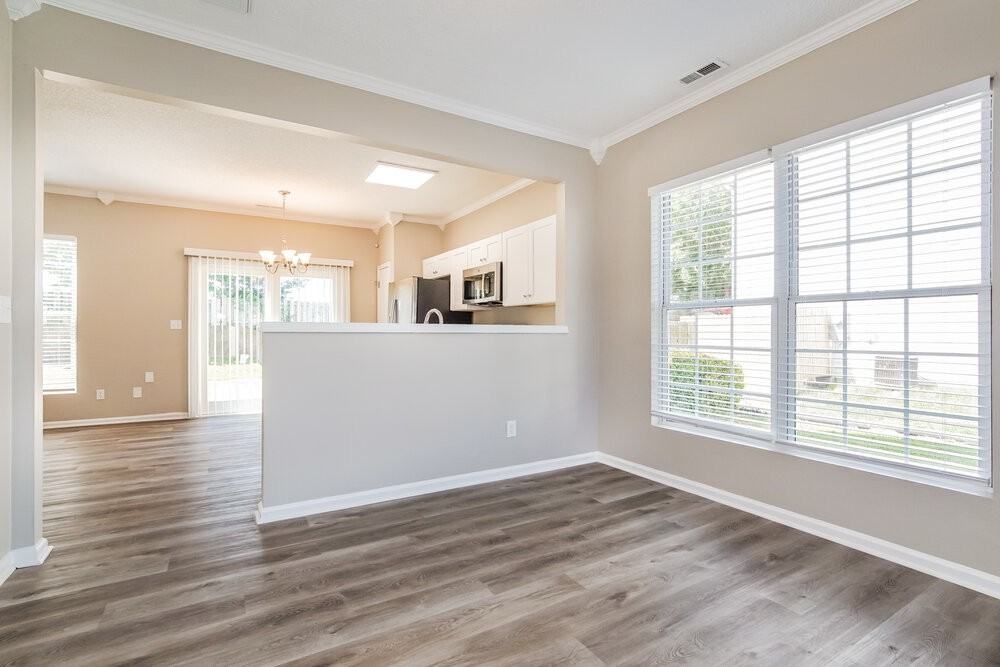 108 N Honey Springs Ave - Photo 7 of 20