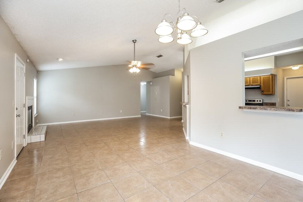 3379 Deerfield Pointe Dr - Photo 7 of 16