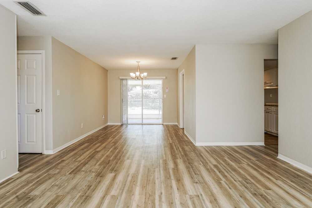 989 E Normandy Blvd - Photo 7 of 19
