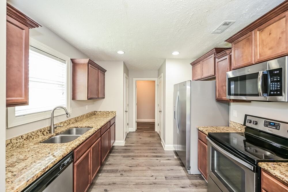 1020 Tammy Sue Ln - Photo 7 of 17