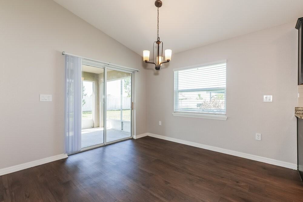 6784 Hanworth Ln - Photo 6 of 16