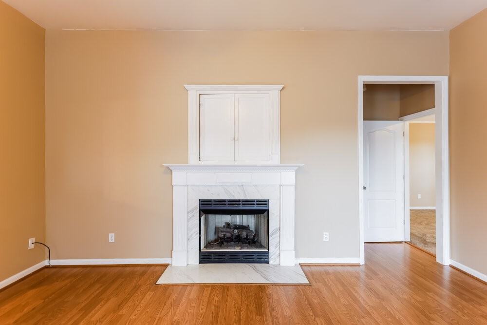 1061 Village Trl - Photo 4 of 25