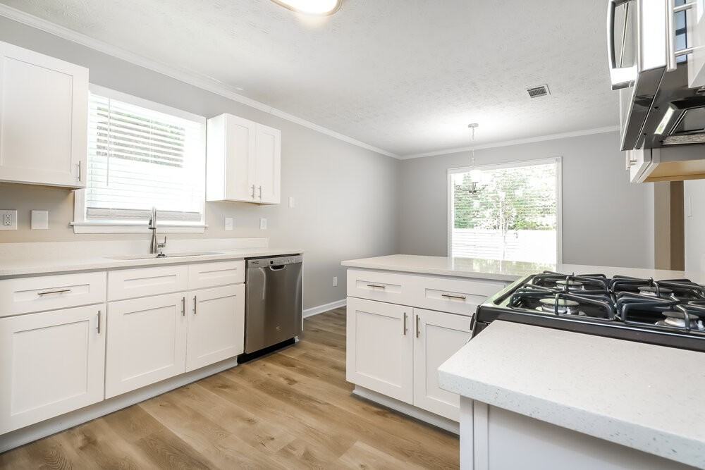 35 Riverside Ct - Photo 7 of 16