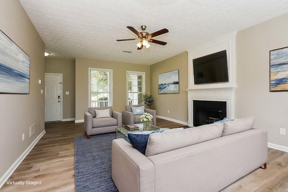 107 Chamberlyn Ln - Photo 4 of 20