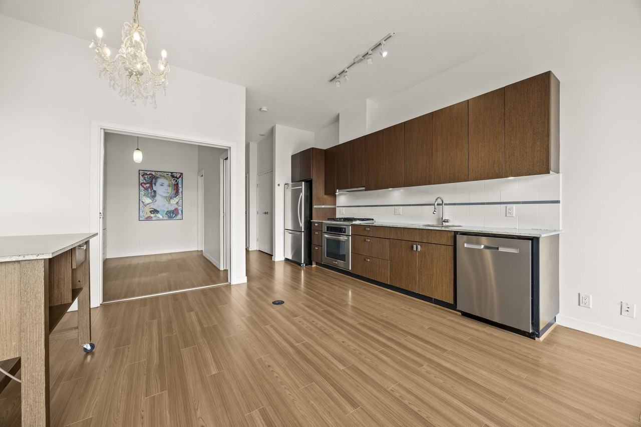 121 Brew Street #405 - Photo 3 of 15