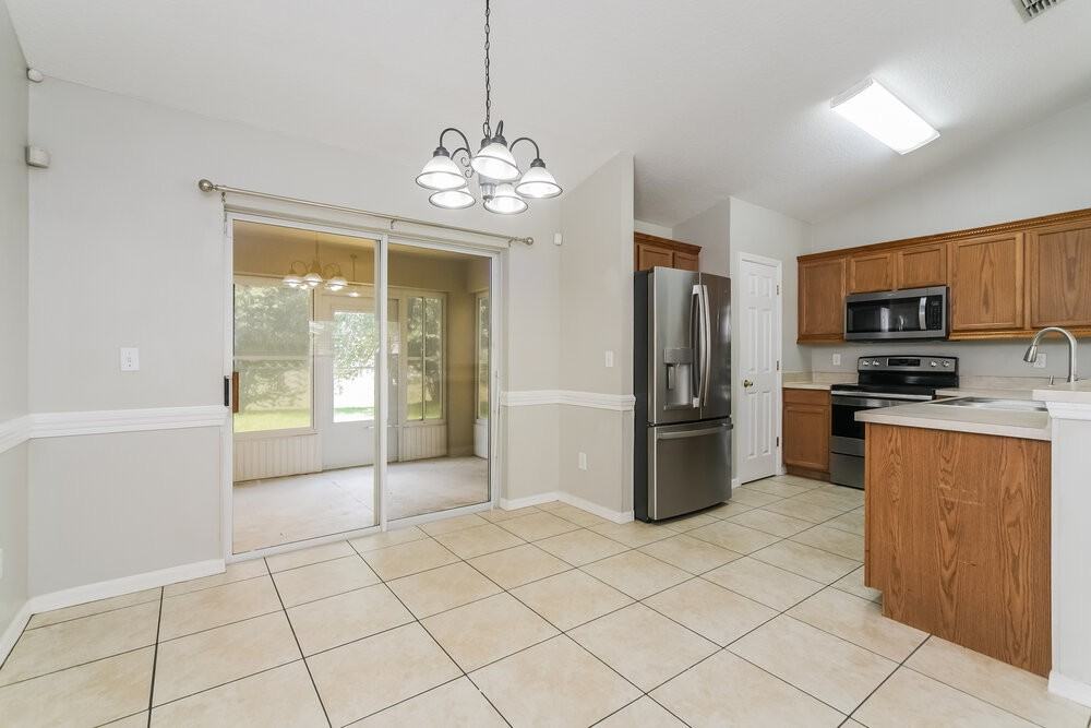 926 Willow Run St - Photo 7 of 16