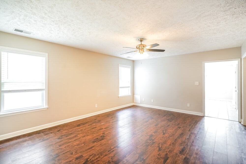 1632 Beaconcrest Cir - Photo 5 of 17