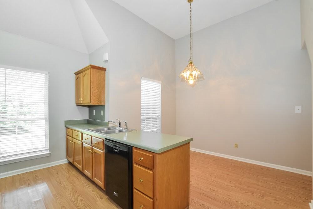 2382 Bethany Dr - Photo 7 of 17